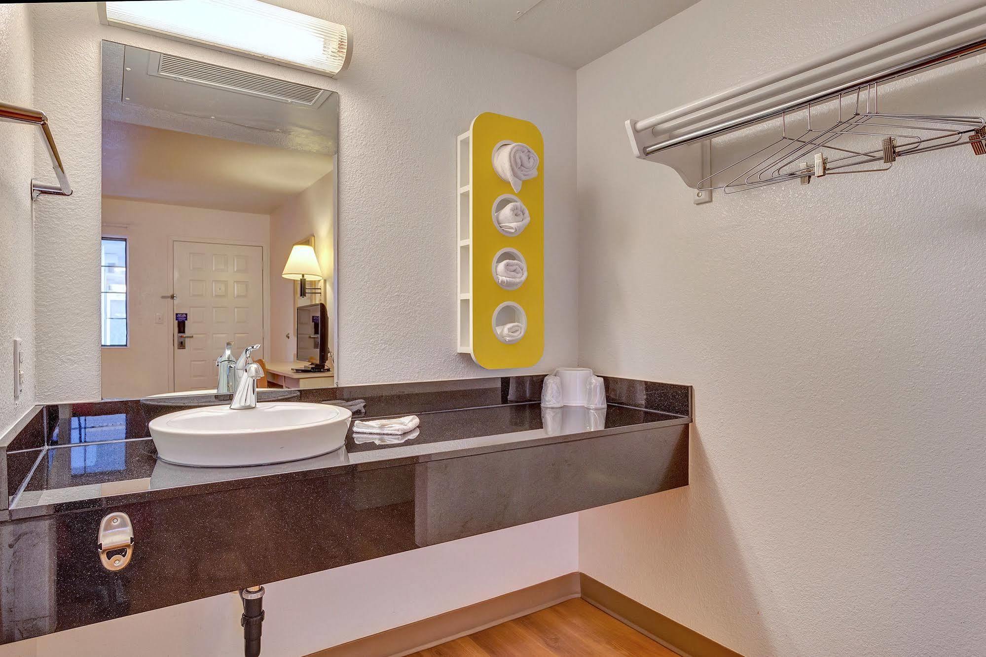 Motel 6-Santa Rosa, Ca - North Экстерьер фото