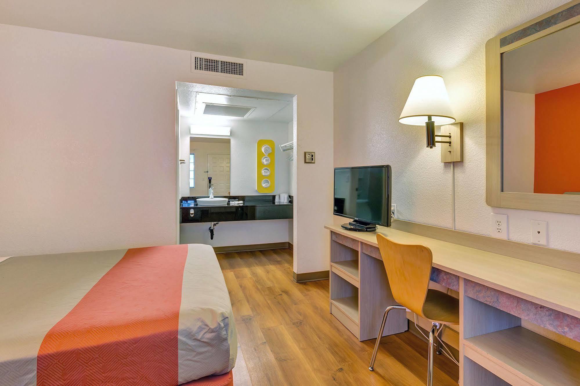 Motel 6-Santa Rosa, Ca - North Экстерьер фото