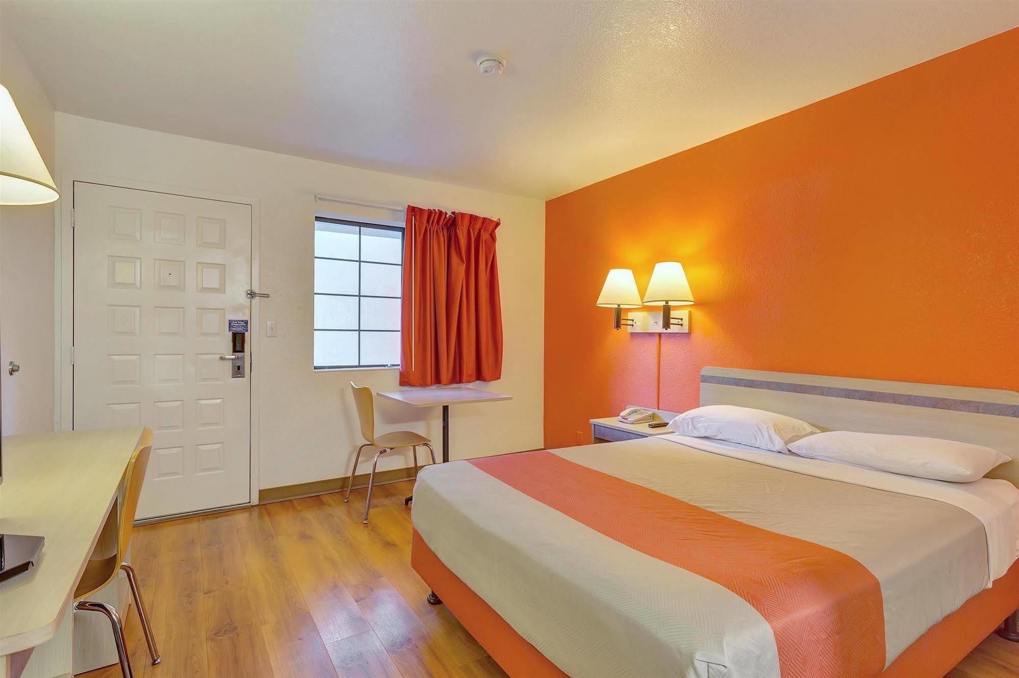 Motel 6-Santa Rosa, Ca - North Экстерьер фото